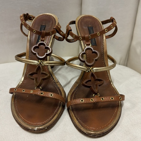 Louis Vuitton Wooden Logo Motif Wedges with/ Box - Picture 3 of 5